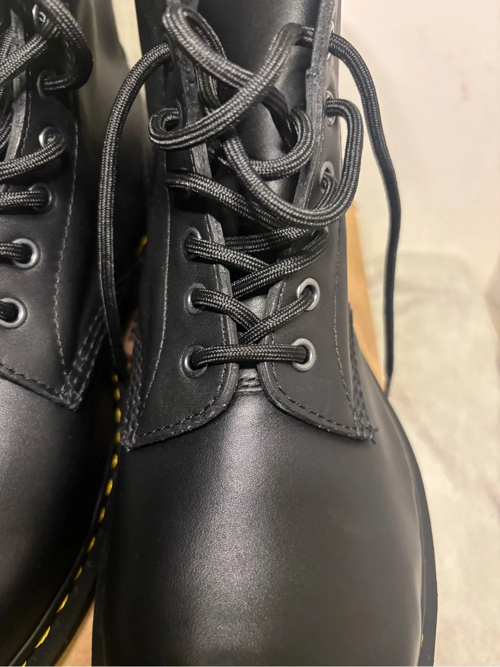 Men’s Dr. Martens 1460